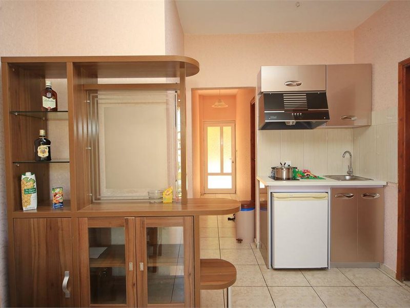 Maria Apartments Analipsi 97813