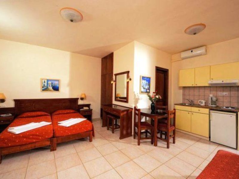 Maria Lambis Apartments 286776