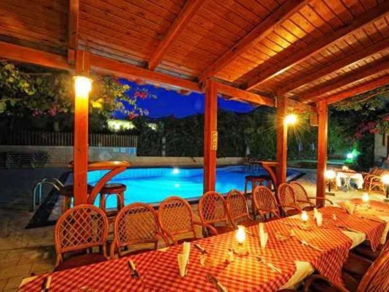 Maria Lambis Apartments 286778