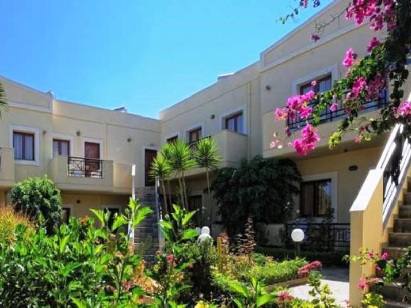 Maria Lambis Apartments 286780