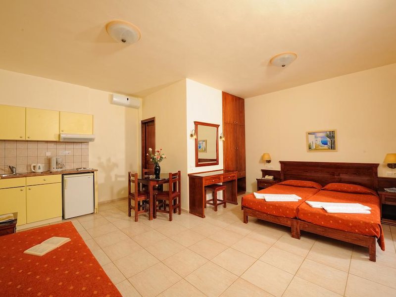 Maria Lambis Apartments 286782