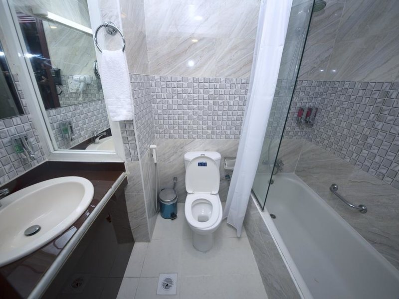 Mariana Hotel 300905