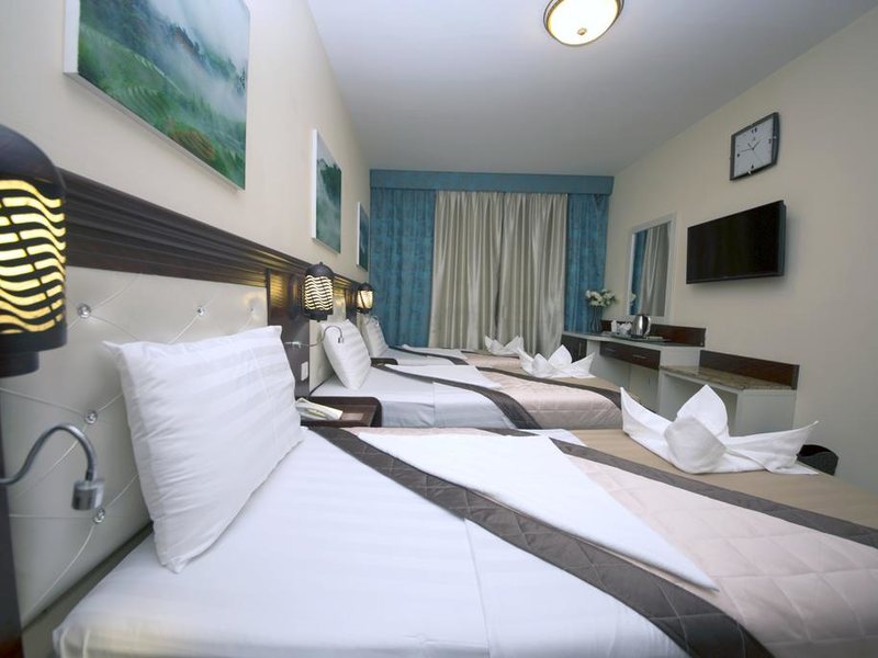 Mariana Hotel 300909