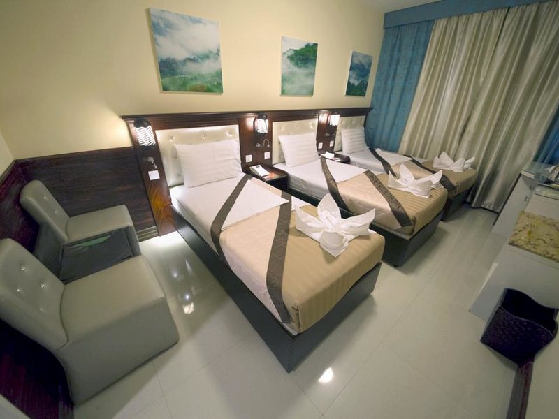 Mariana Hotel 300910