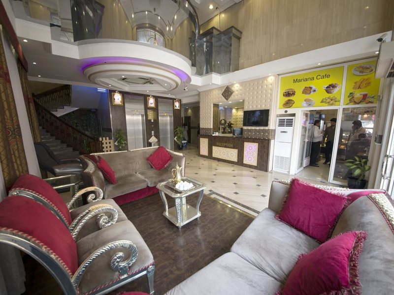 Mariana Hotel 300924