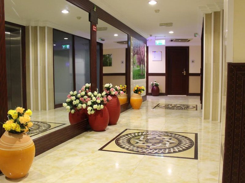 Mariana Hotel 300926
