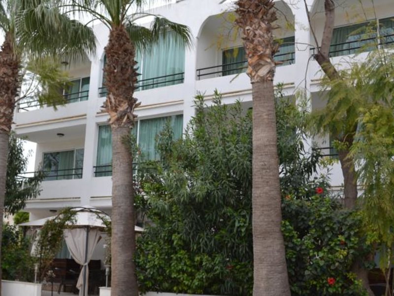 Marianna Apartments 103558