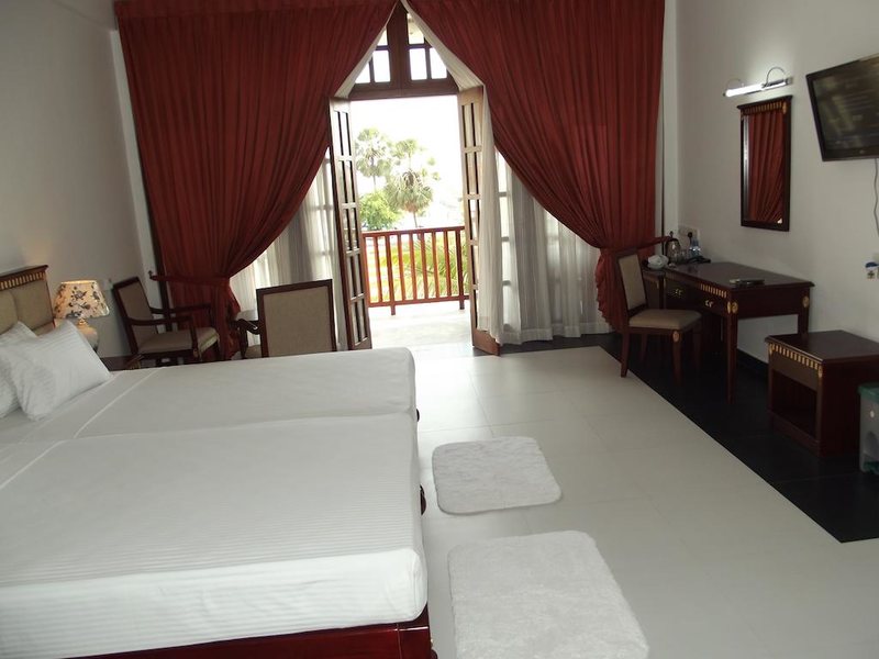 Marina Beach Passikudah 109179