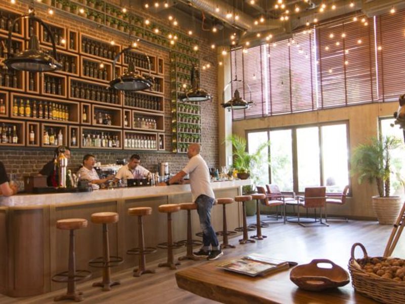 Marina Vista Hotel (ex 94502