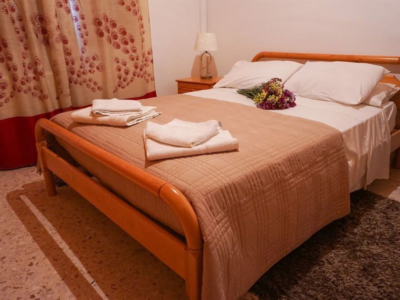 Marios Traditional House 291814