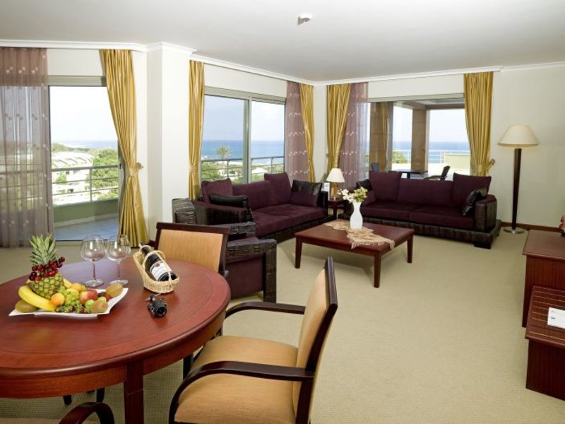 Maritim Pine Beach Resort 38831