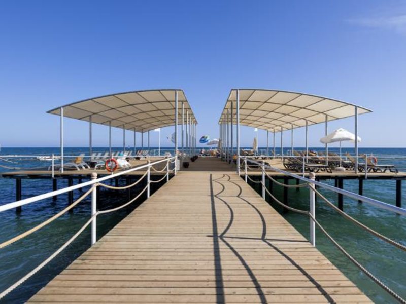 Maritim Pine Beach Resort 94639