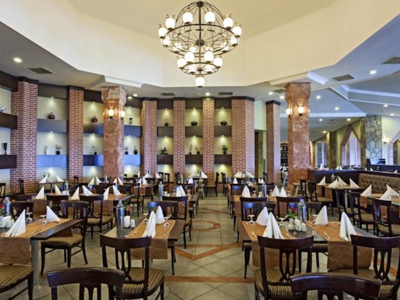 Maritim Pine Beach Resort 94655