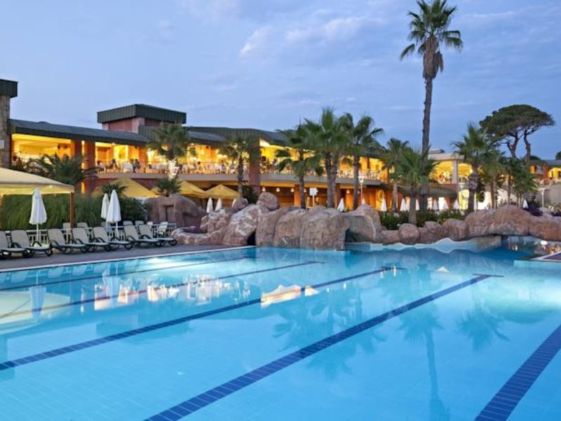 Maritim Pine Beach Resort 94661