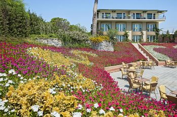 Maritim Pine Beach Resort