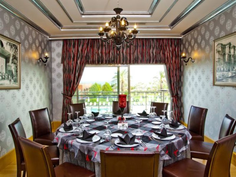 Maritim Pine Beach Resort 94673