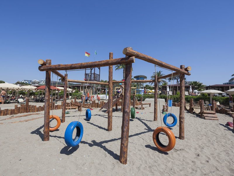 Maritim Pine Beach Resort 94677