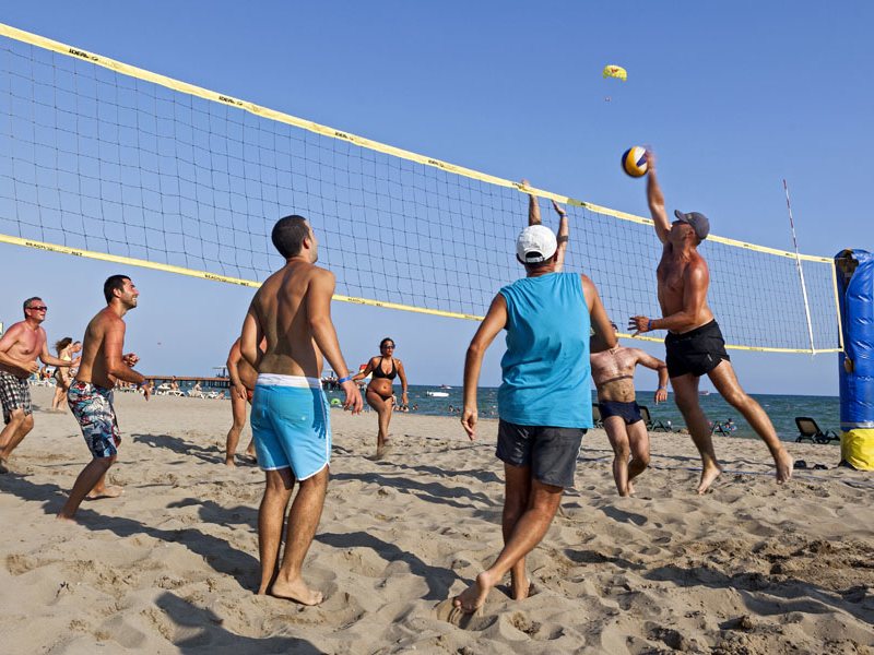 Maritim Pine Beach Resort 94680