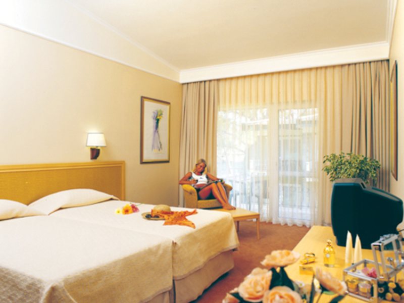 Maritim Pine Beach Resort (ех 4003