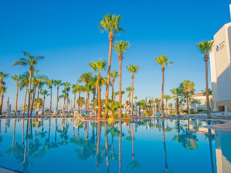 Marlita Beach Hotel Apartments   291210