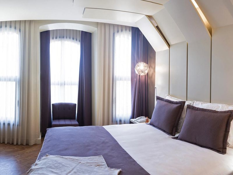 Maroon Pera Hotel 304600