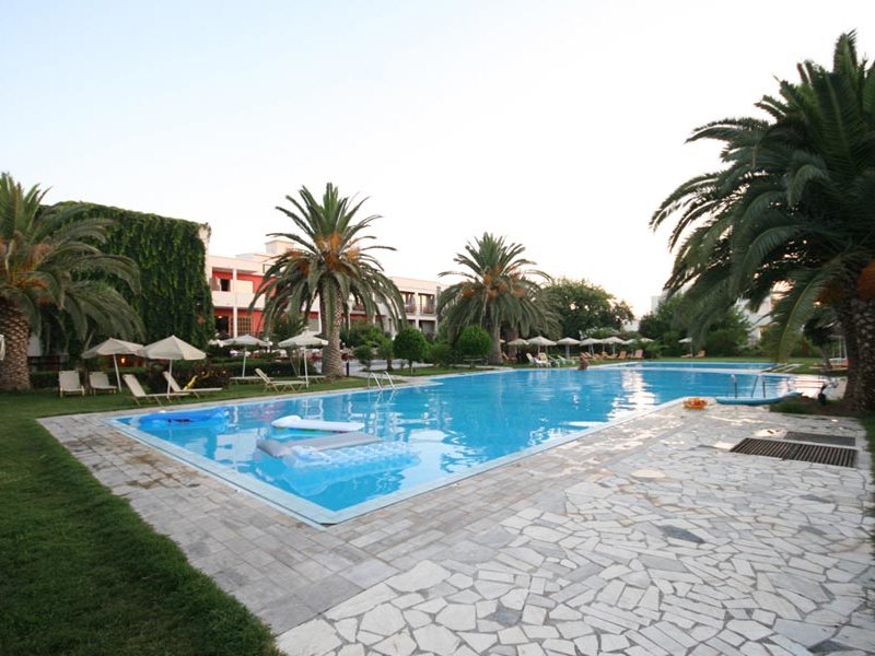 May Beach Hotel 78418