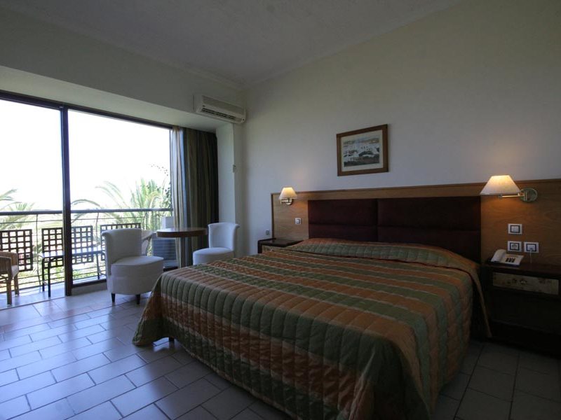 May Beach Hotel 78421