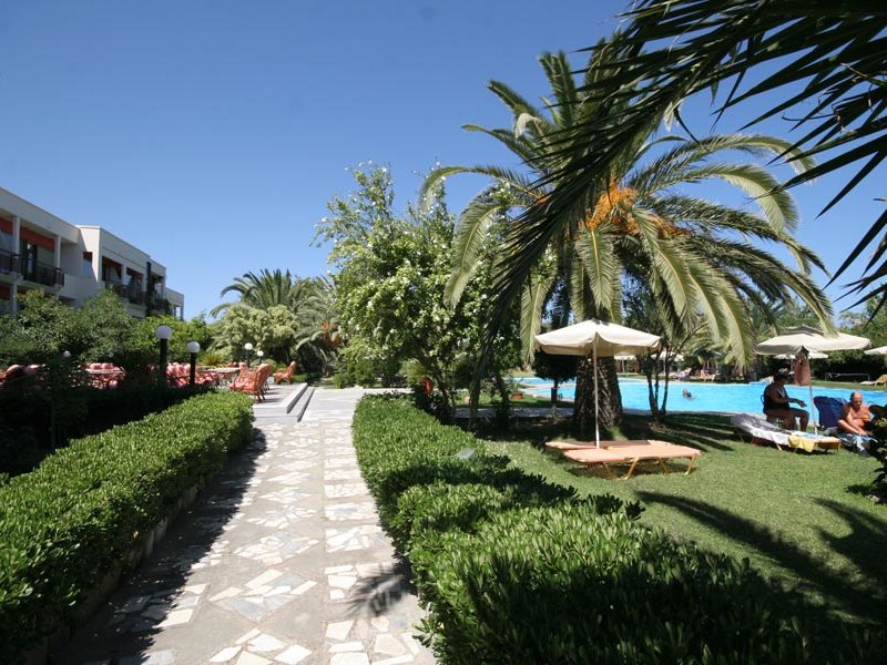 May Beach Hotel 78428