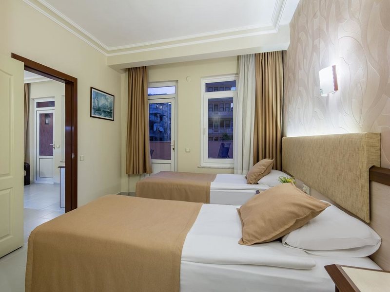 May Flower App Hotel  179910