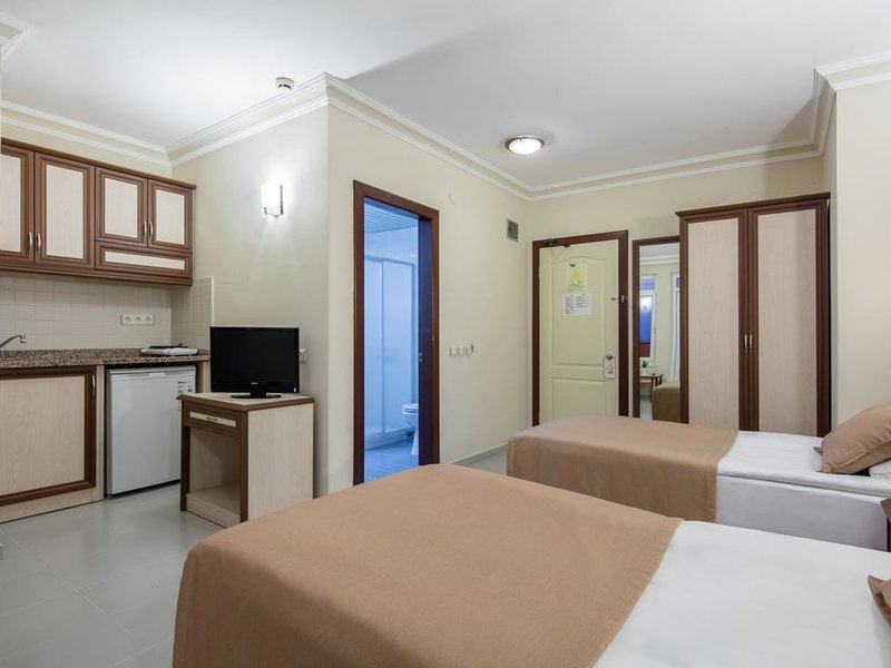 May Flower App Hotel  179919