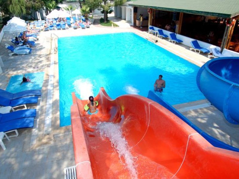 Maya Golf Hotel HV-2 (ex 71305