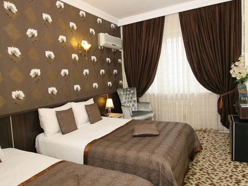 Maya Hotel 94873