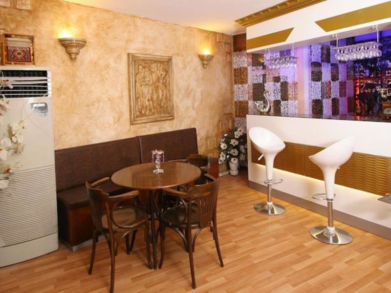 Maya Hotel 94882