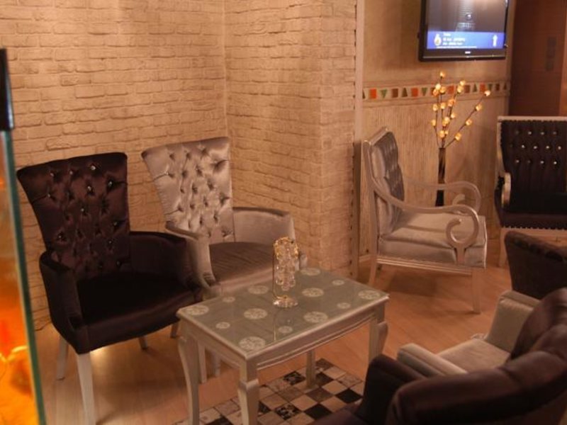 Maya Hotel 94883