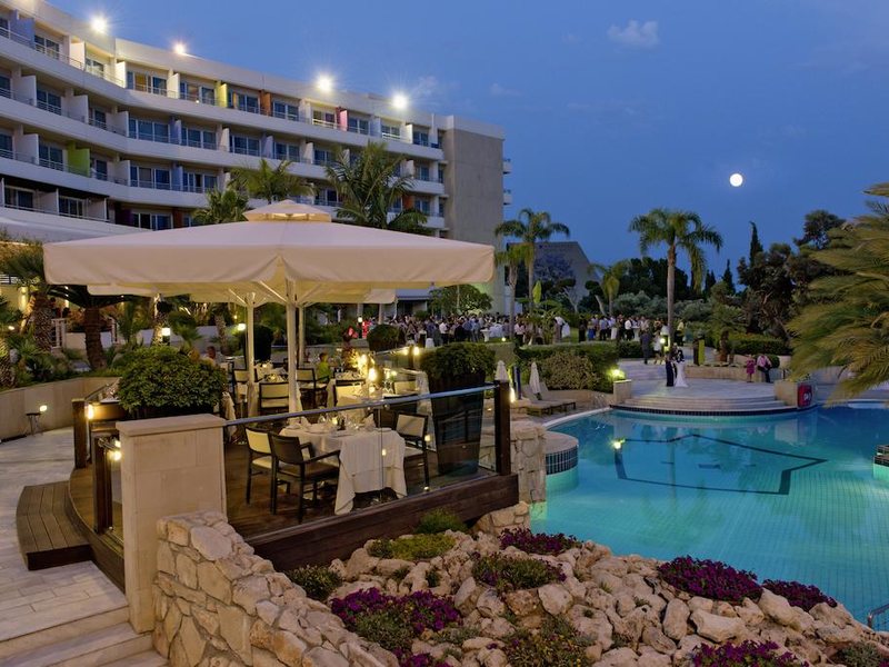 Mediterranean Beach Hotel 206250