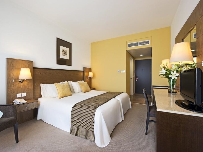 Mediterranean Beach Hotel 206265