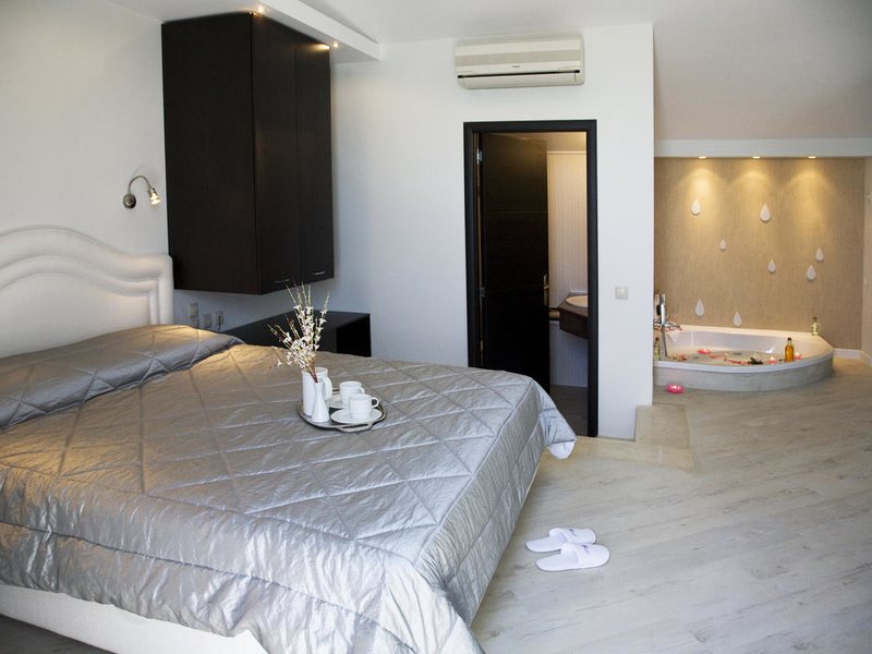 Mediterranean Beach Resort 306295