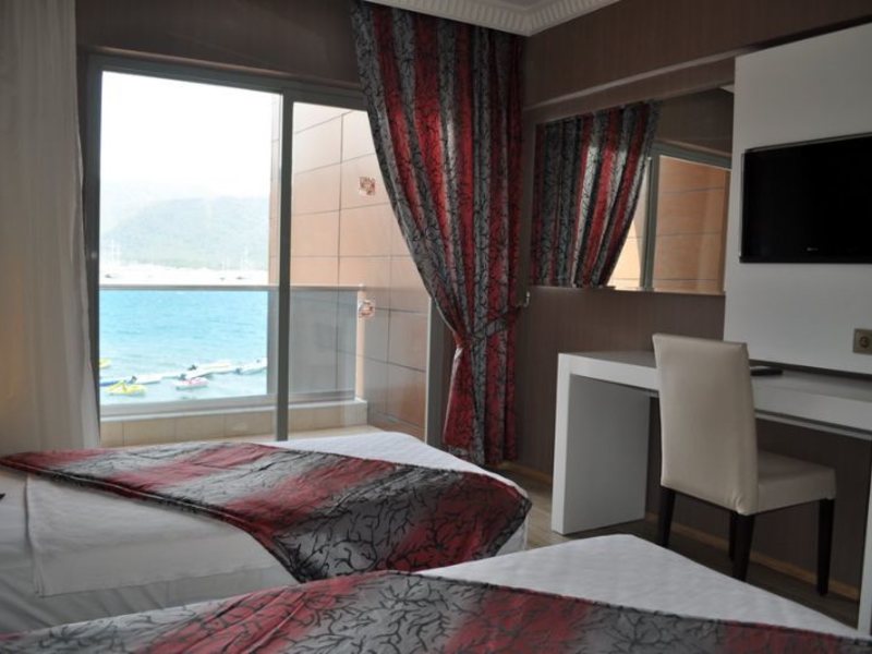 Mehtap Beach Hotel 181013