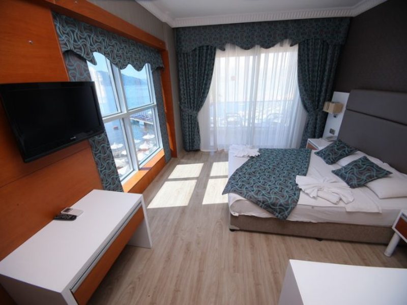 Mehtap Beach Hotel 181015