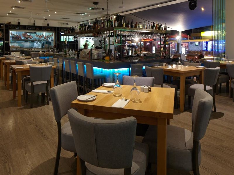 Melpo Antia Luxury Apts and Suites 206301