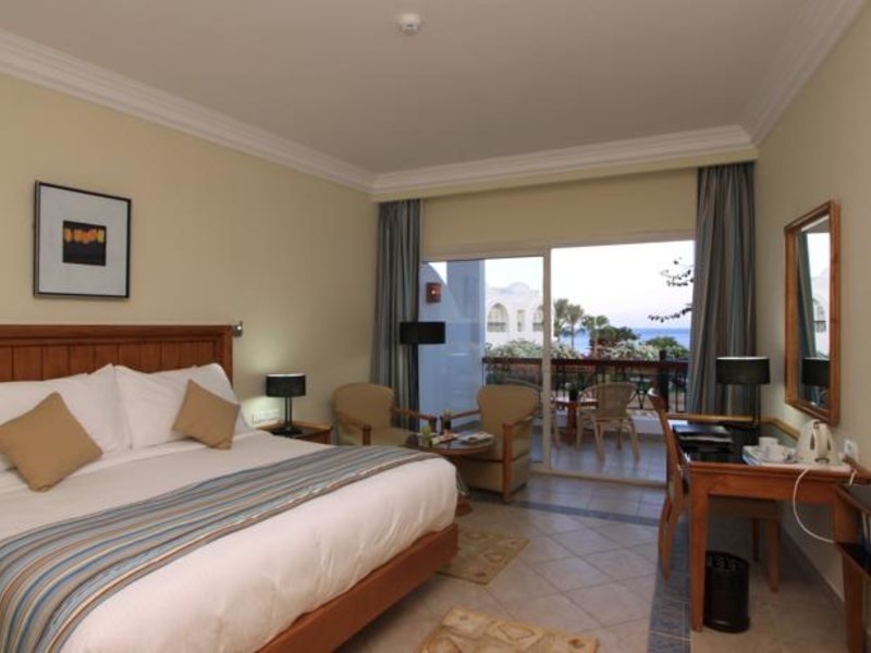 Melton Beach  ( ex 126134