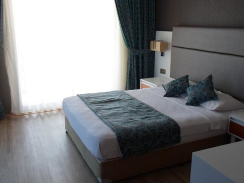 Mentap Beach Hotel 70790