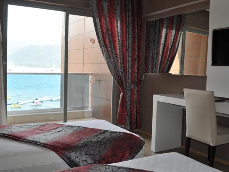 Mentap Beach Hotel 70795