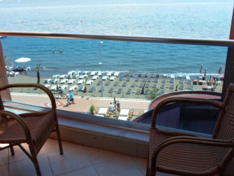 Mentap Beach Hotel 70796