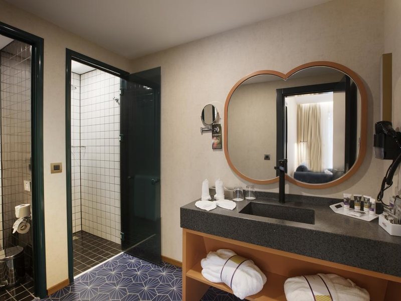 Mercure Istanbul Bakirkoy  (ех 301401