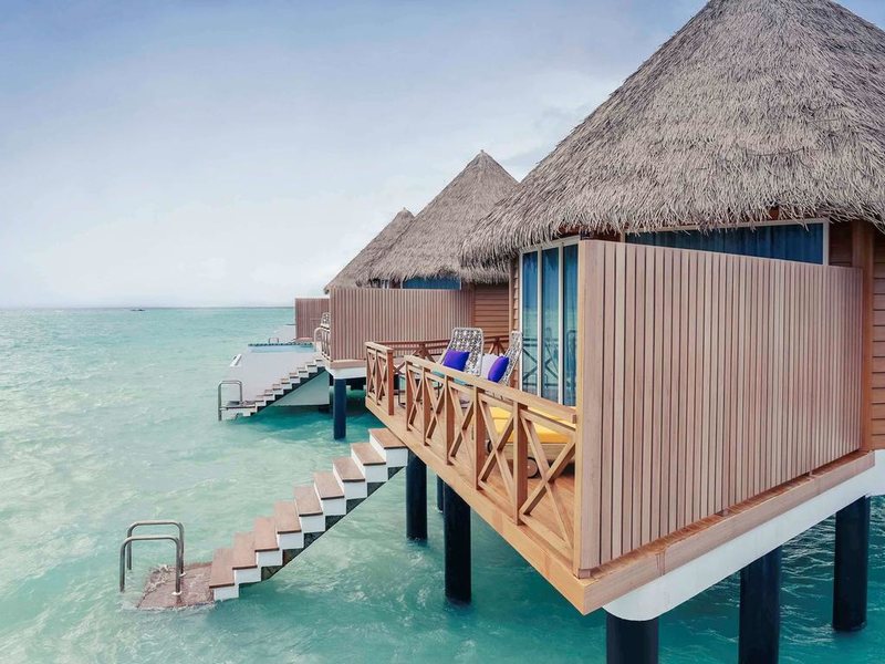 Mercure Maldives Kooddoo Resort 228189