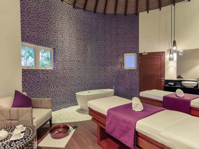 Mercure Maldives Kooddoo Resort 228204