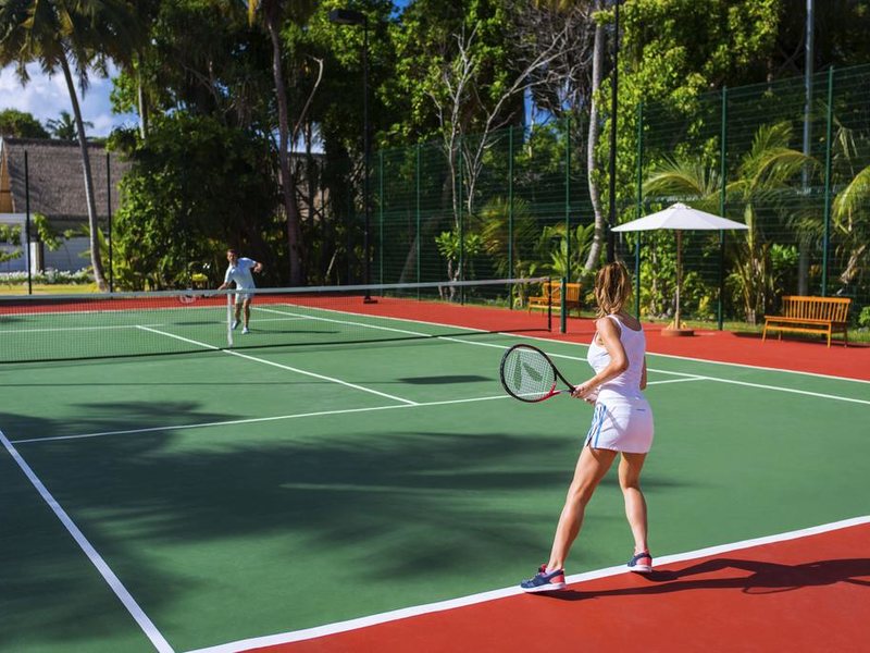 Mercure Maldives Kooddoo Resort 228210