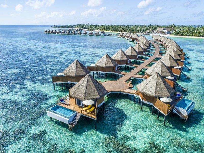 Mercure Maldives Kooddoo Resort 228214
