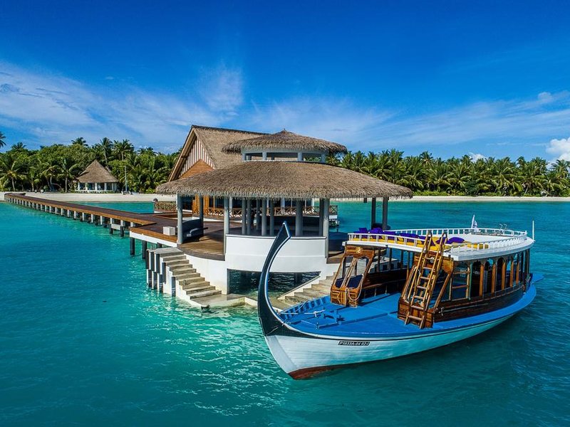 Mercure Maldives Kooddoo Resort 228219
